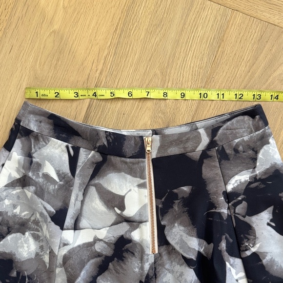 Mossimo Supply Co. Monochrome Leaf Print Mini Skirt - Picture 6 of 6
